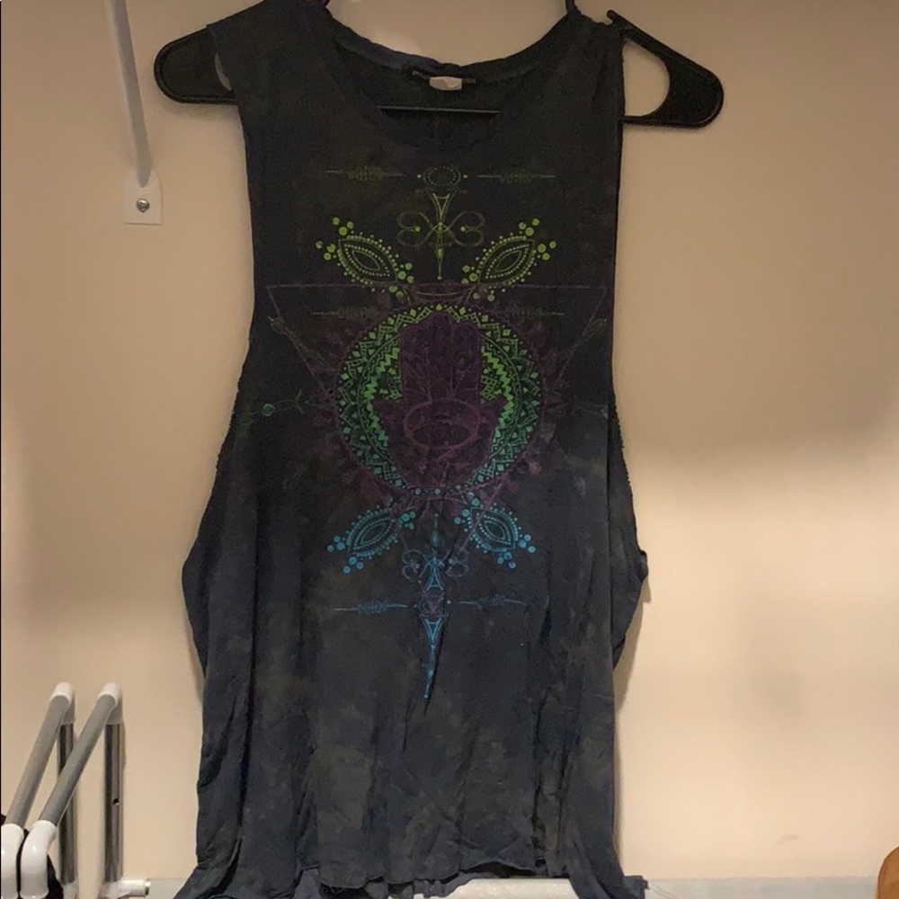 Tee